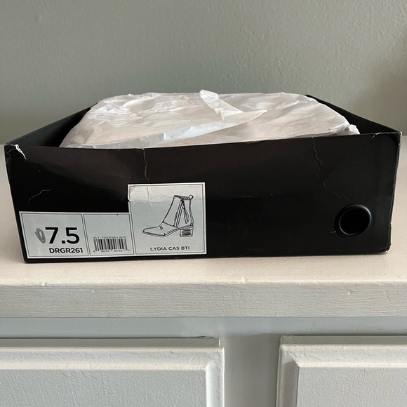 Banana Republic Lydia Suede Ankle Boots - Picture 5 of 7